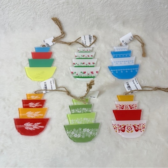 Pyrex Bowl Acrylic Ornament 6 Piece Set Christmas Vintage Gift Multiple Colors - Picture 8 of 8